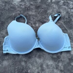 PINK Victoria's Secret Wear Everywhere Lightly Lined T-Shirt Bra - 36D